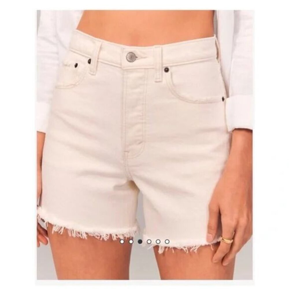 NWT ABERCROMBIE & FITCH The Dad Short High Rise Sz 22